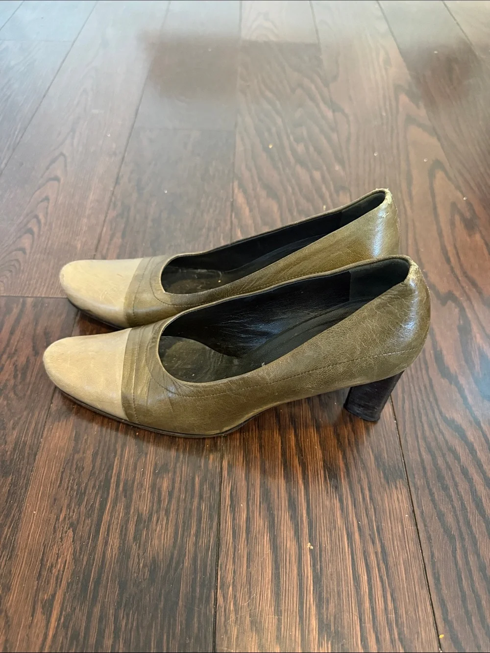 Prada classic pumps